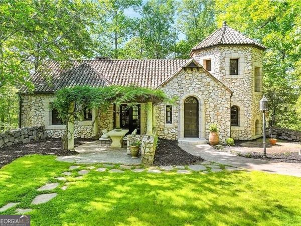 2100 West Wesley Road, Atlanta, GA 30327