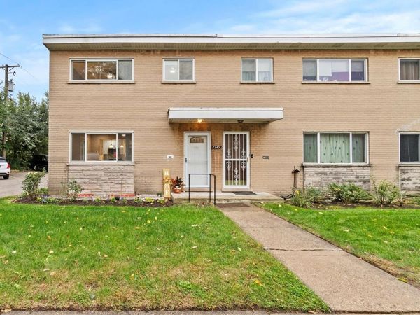 7249 N CAMPBELL Avenue, Unit B, Chicago, IL 60645