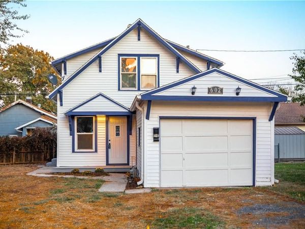 602 N Franklin Avenue, Marshall, MO 65340