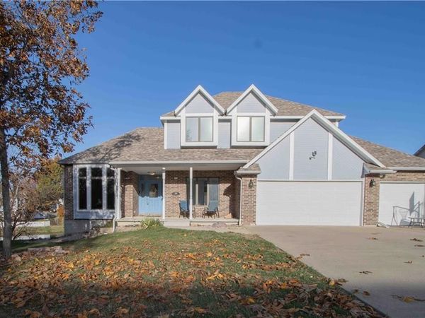 1219 Pembrooke Drive, Warrensburg, MO 64093