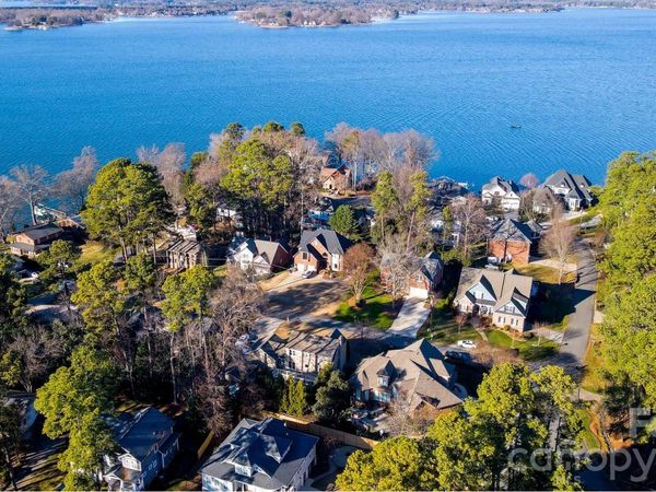 21410 Pinecrest Place, Cornelius, NC 28031