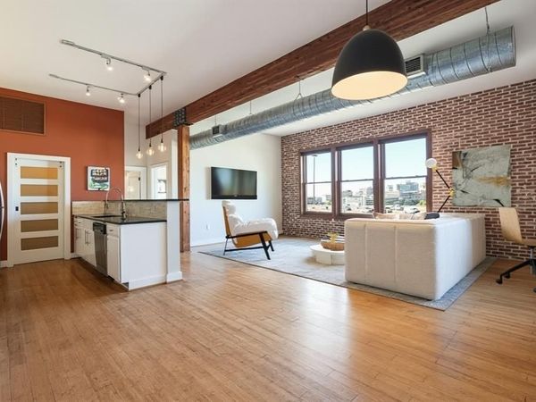 2502 Live Oak Street, Unit 338, Dallas, TX 75204