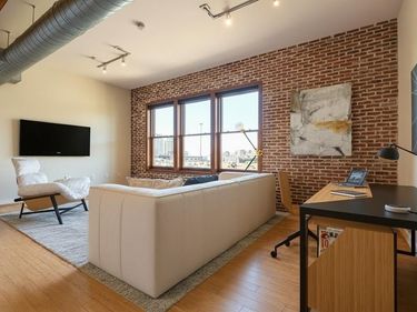 2502 Live Oak Street, Unit 338, Dallas, TX 75204