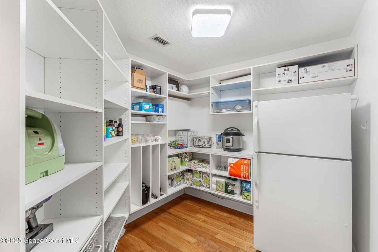 5585 Willoughby Drive, Melbourne, FL 32934 Photo