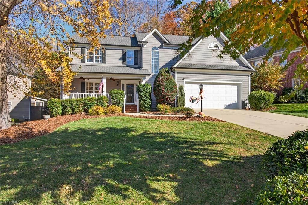 3112 Peninsula Drive, Jamestown, NC 27282 Main Photo