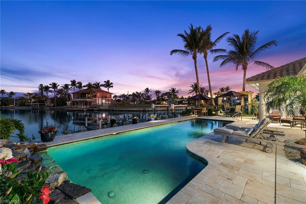 7 Glenview Manor Dr, Fort Myers Beach, FL 33931 Photo