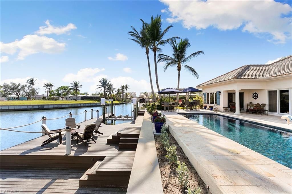 7 Glenview Manor Dr, Fort Myers Beach, FL 33931 Photo