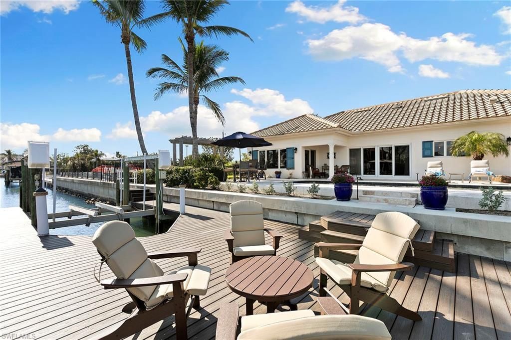 7 Glenview Manor Dr, Fort Myers Beach, FL 33931 Photo