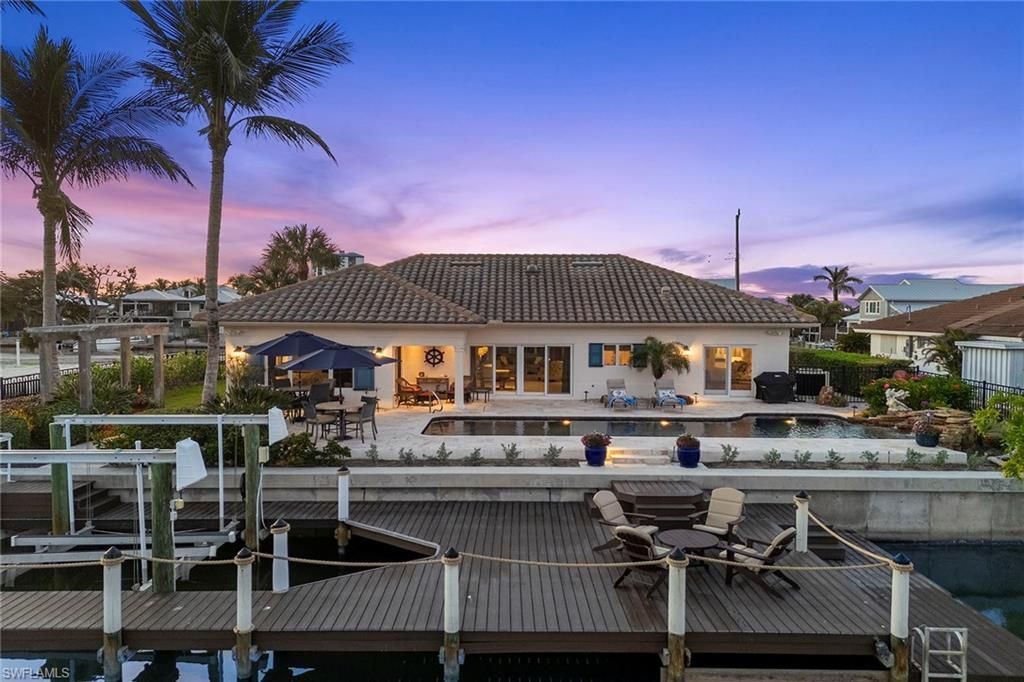 7 Glenview Manor Dr, Fort Myers Beach, FL 33931 Photo