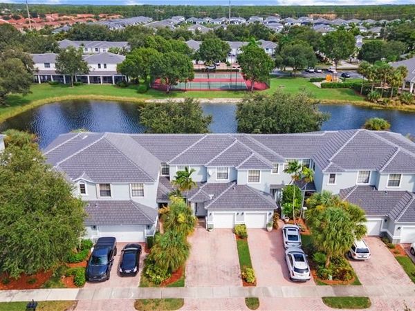 14776 Pinnacle PL, Unit 62, NAPLES, FL 34119