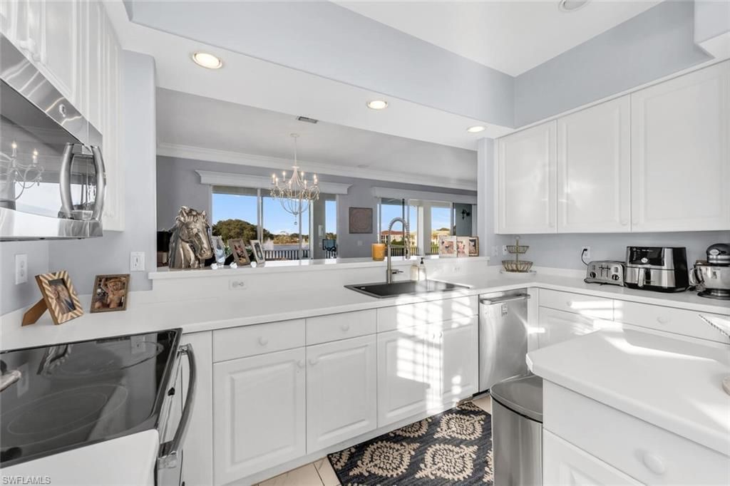 608 Vintage Reserve Ln, Unit 24C, Naples, FL 34119 Photo