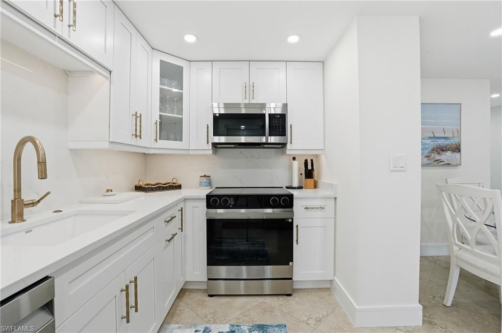 3443 Gulf Shore Blvd N, Unit 814, Naples, FL 34103 Photo