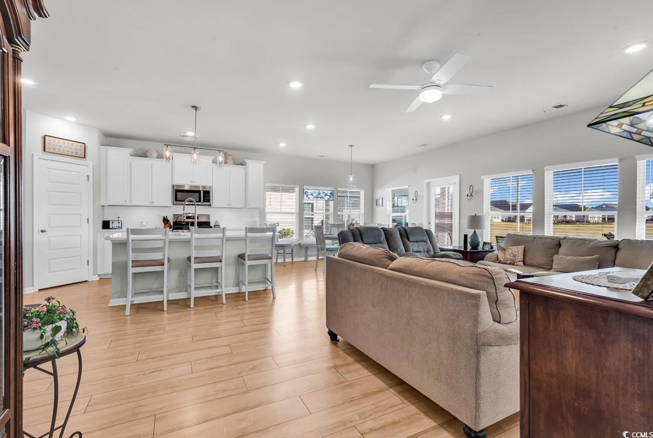 3048 Sistine St. Photo 20