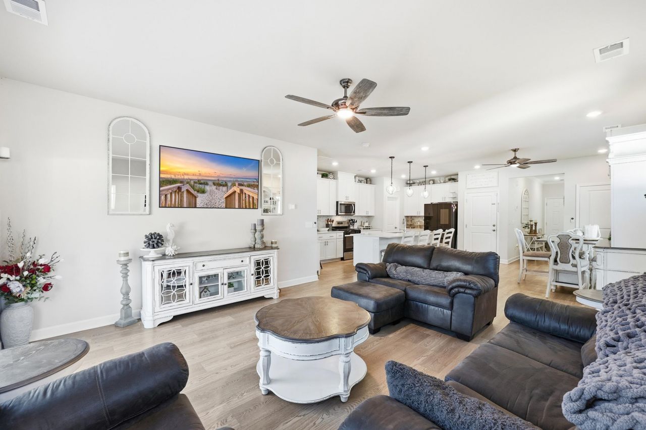 4050 Bayhill St. Photo 11