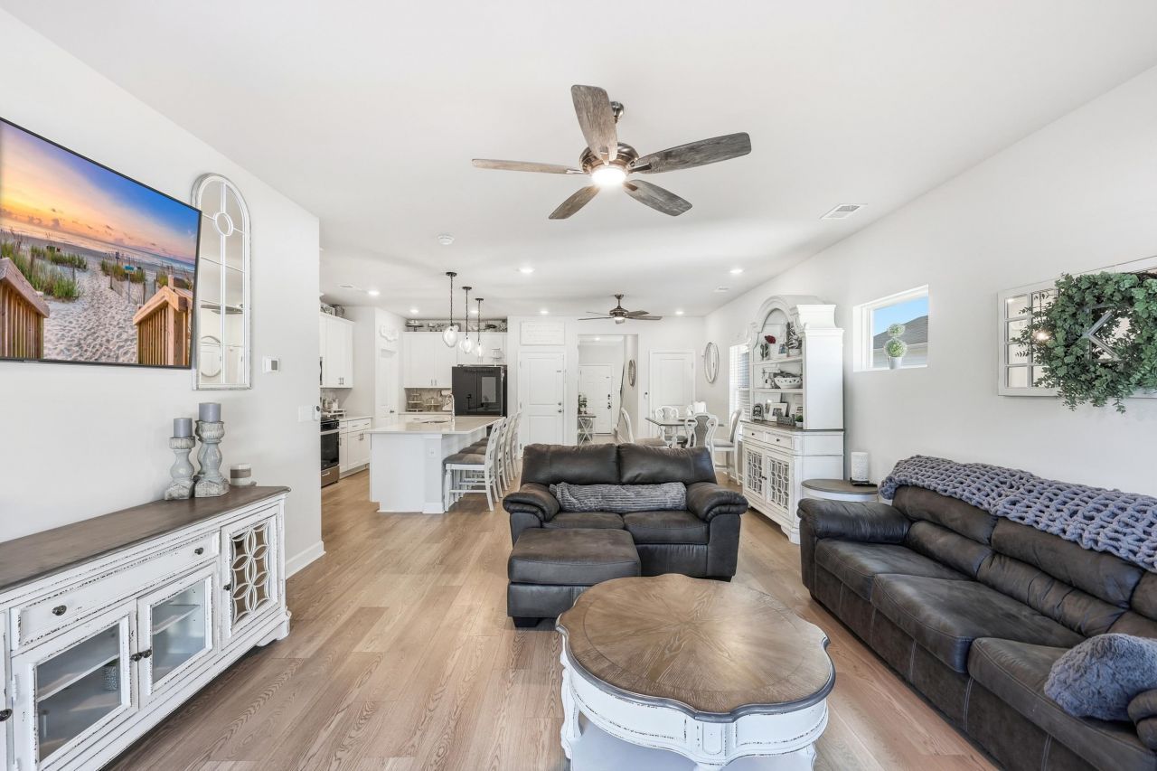 4050 Bayhill St. Photo 12