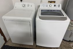 309 Flagstone Dr. photo 4