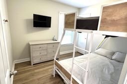 309 Flagstone Dr. photo 4