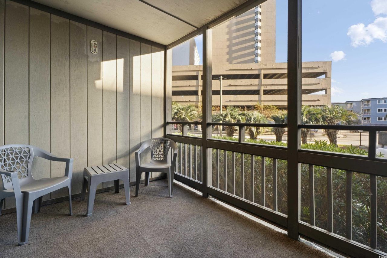 9501 Shore Dr. Photo 11