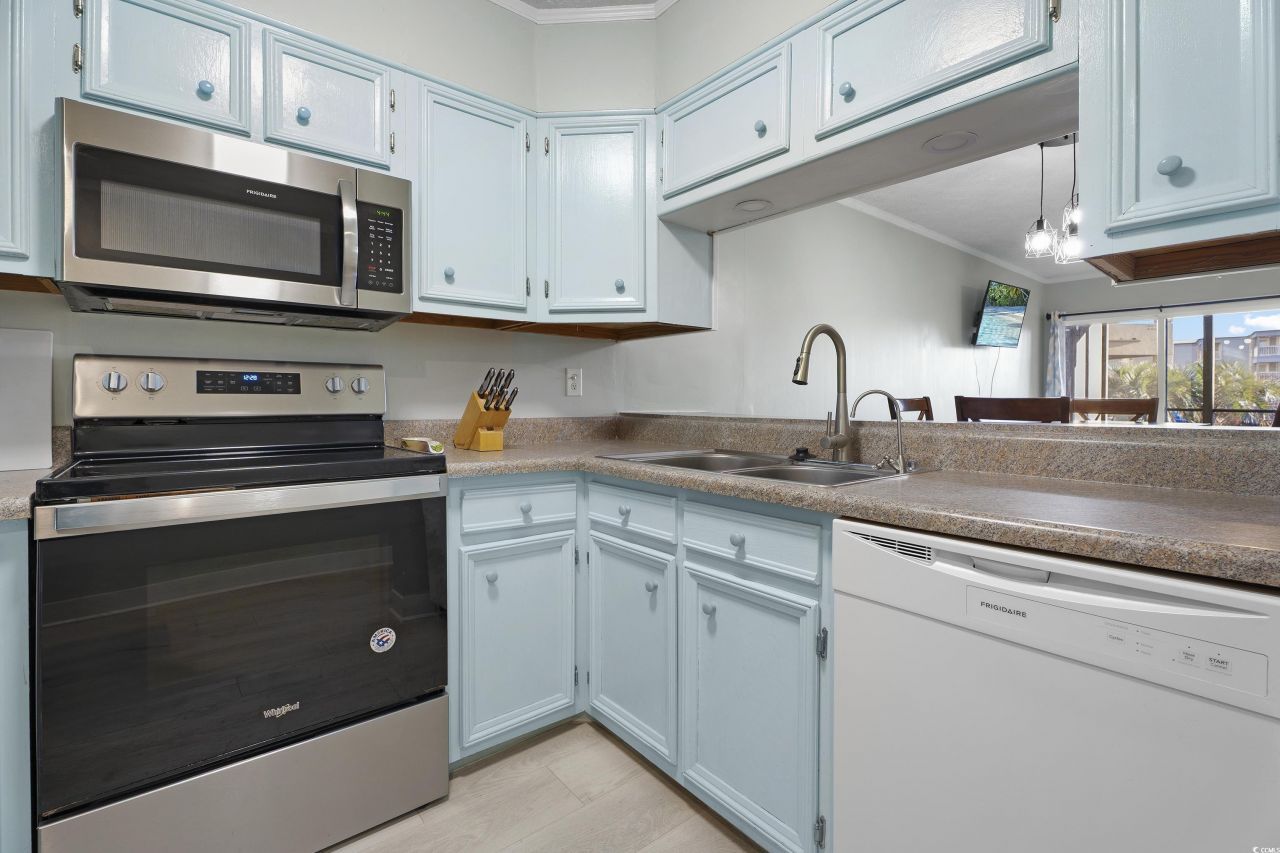 9501 Shore Dr. Photo 6