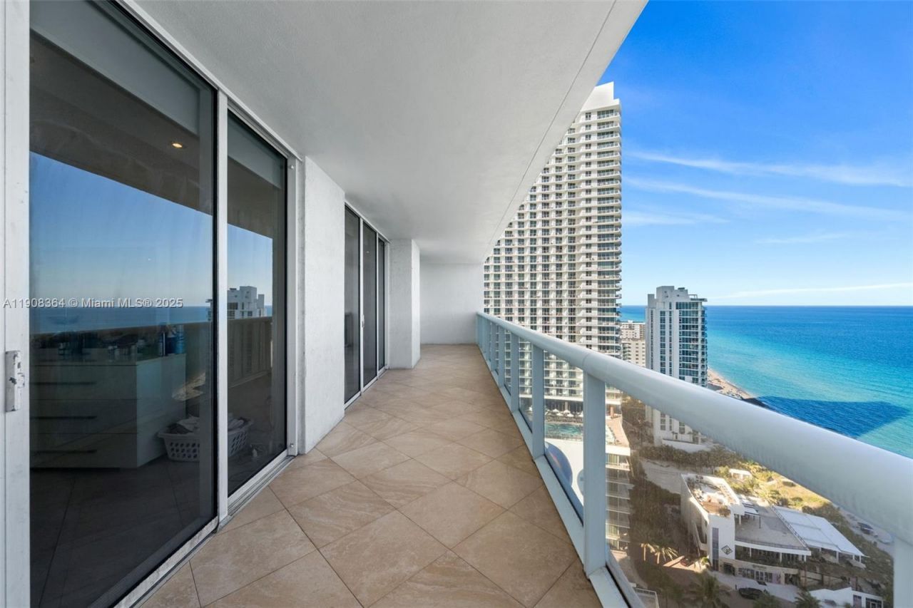1800 S Ocean Dr, Unit 2603, Hallandale Beach, FL 33009 Photo