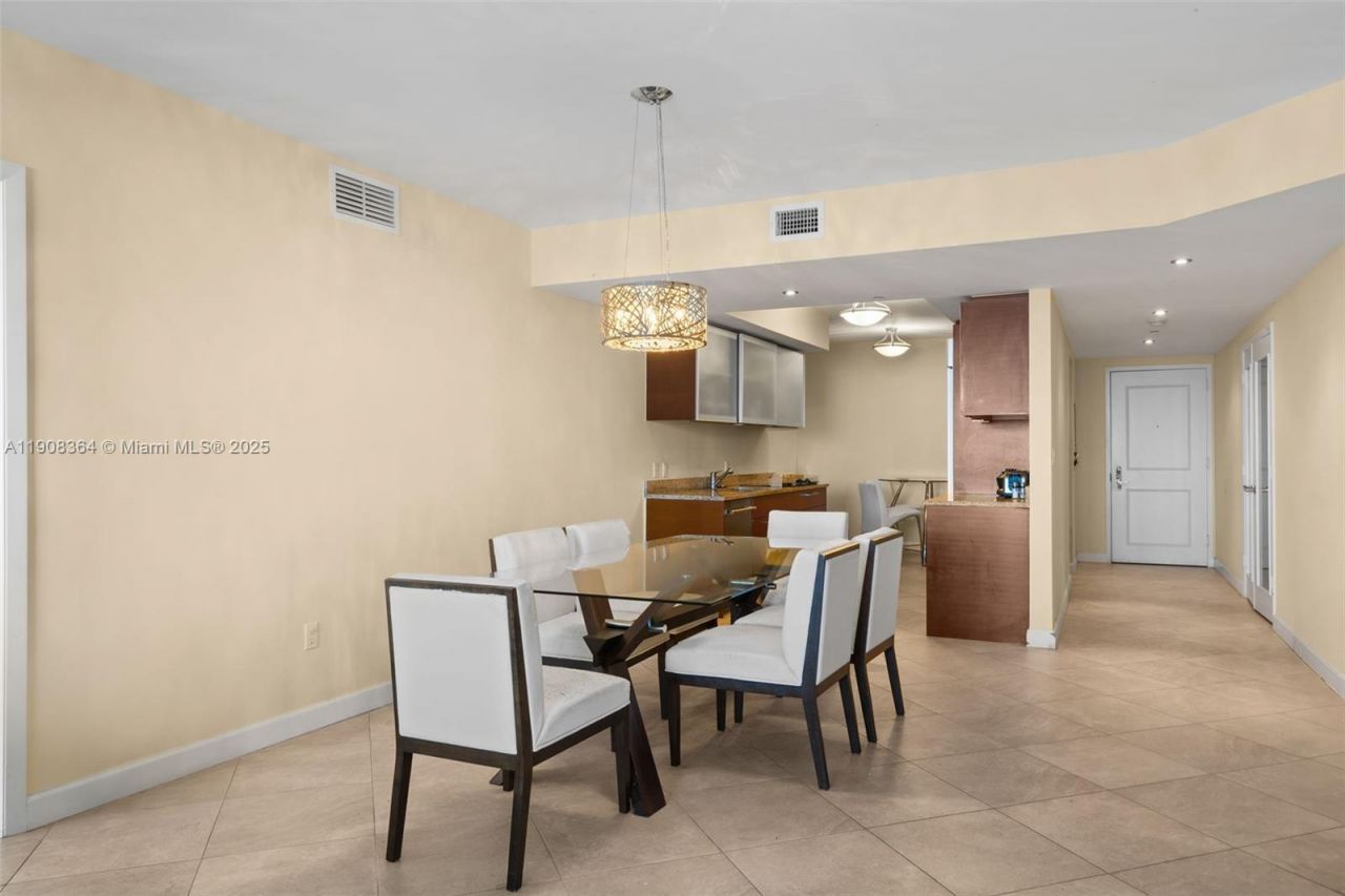 1800 S Ocean Dr, Unit 2603, Hallandale Beach, FL 33009 Photo