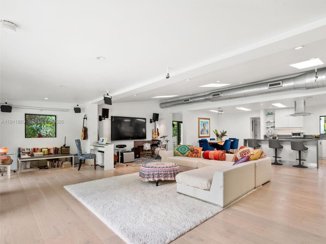 151 NW 87th St, El Portal, FL 33150 Photo