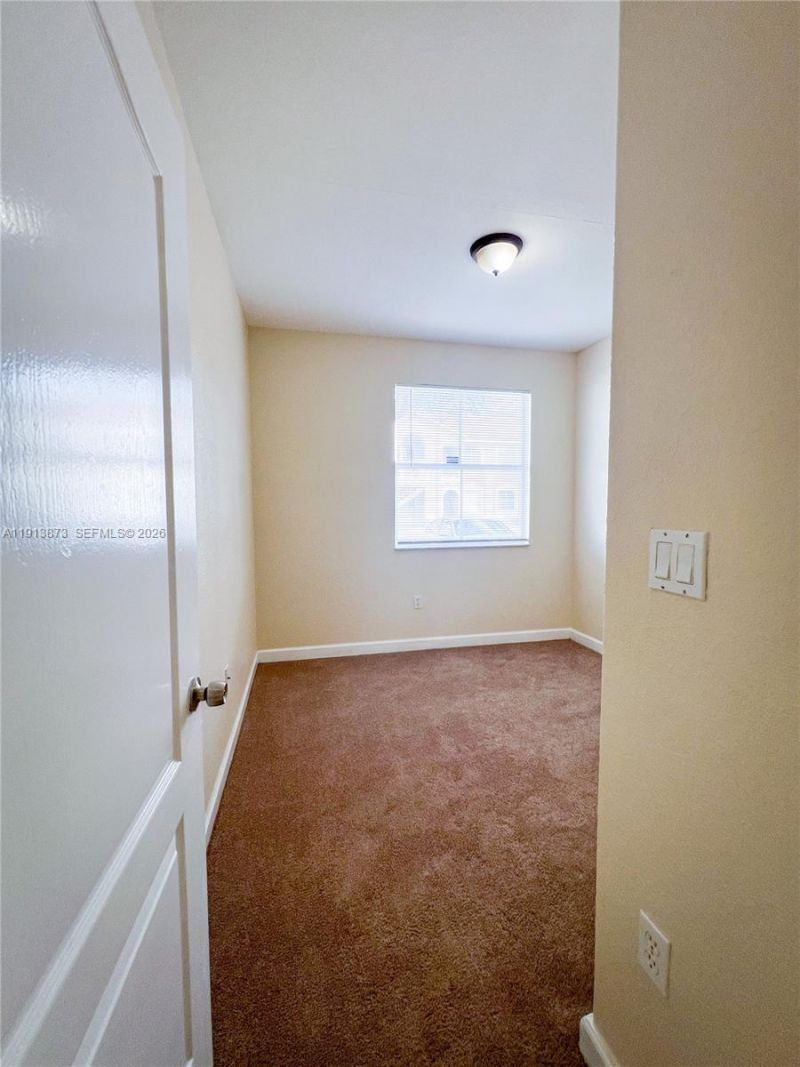 1658 SE 28th Ct, Unit 101, Homestead, FL 33035 Photo