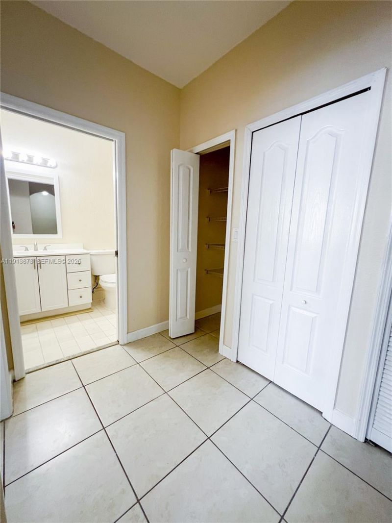 1658 SE 28th Ct, Unit 101, Homestead, FL 33035 Photo