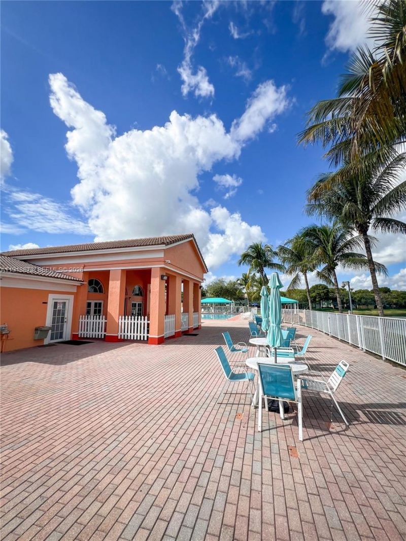 1658 SE 28th Ct, Unit 101, Homestead, FL 33035 Photo