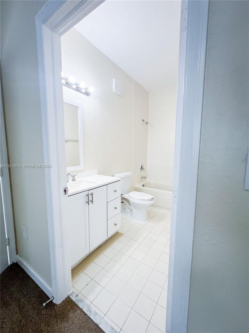 1658 SE 28th Ct, Unit 101, Homestead, FL 33035 Photo