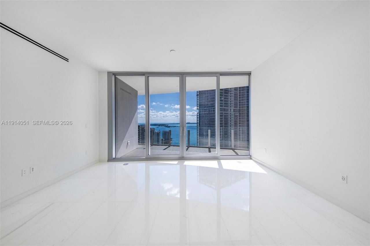 300 Biscayne Boulevard Way, Unit 3506W, Miami, FL 33131 Photo