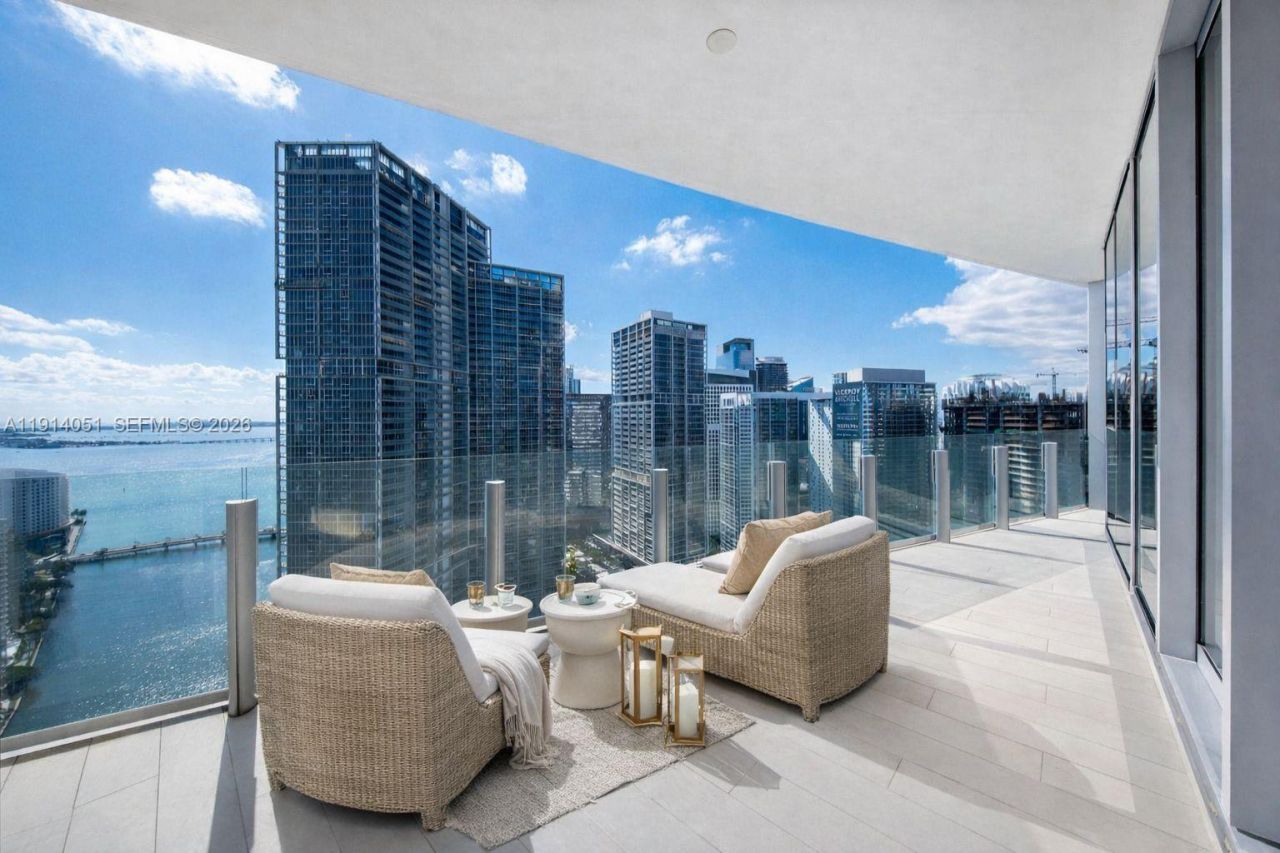 300 Biscayne Boulevard Way, Unit 3506W, Miami, FL 33131 Photo