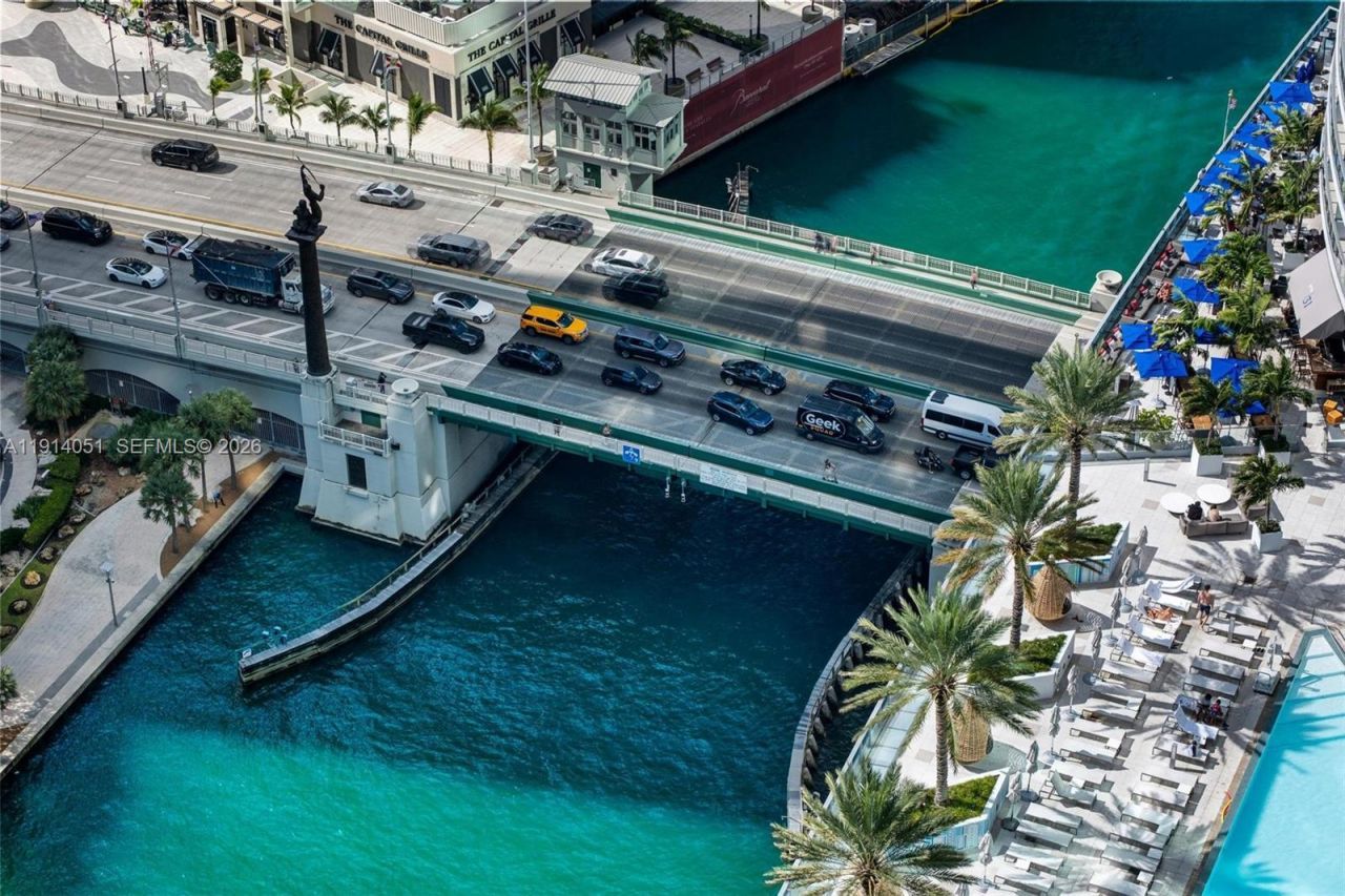 300 Biscayne Boulevard Way, Unit 3506W, Miami, FL 33131 Photo