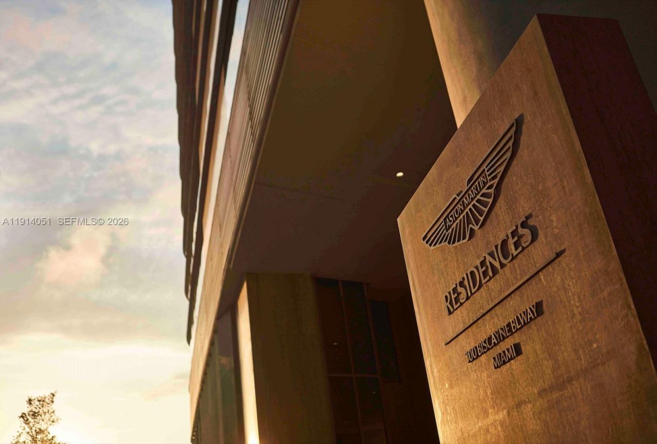 300 Biscayne Boulevard Way, Unit 3506W, Miami, FL 33131 Photo