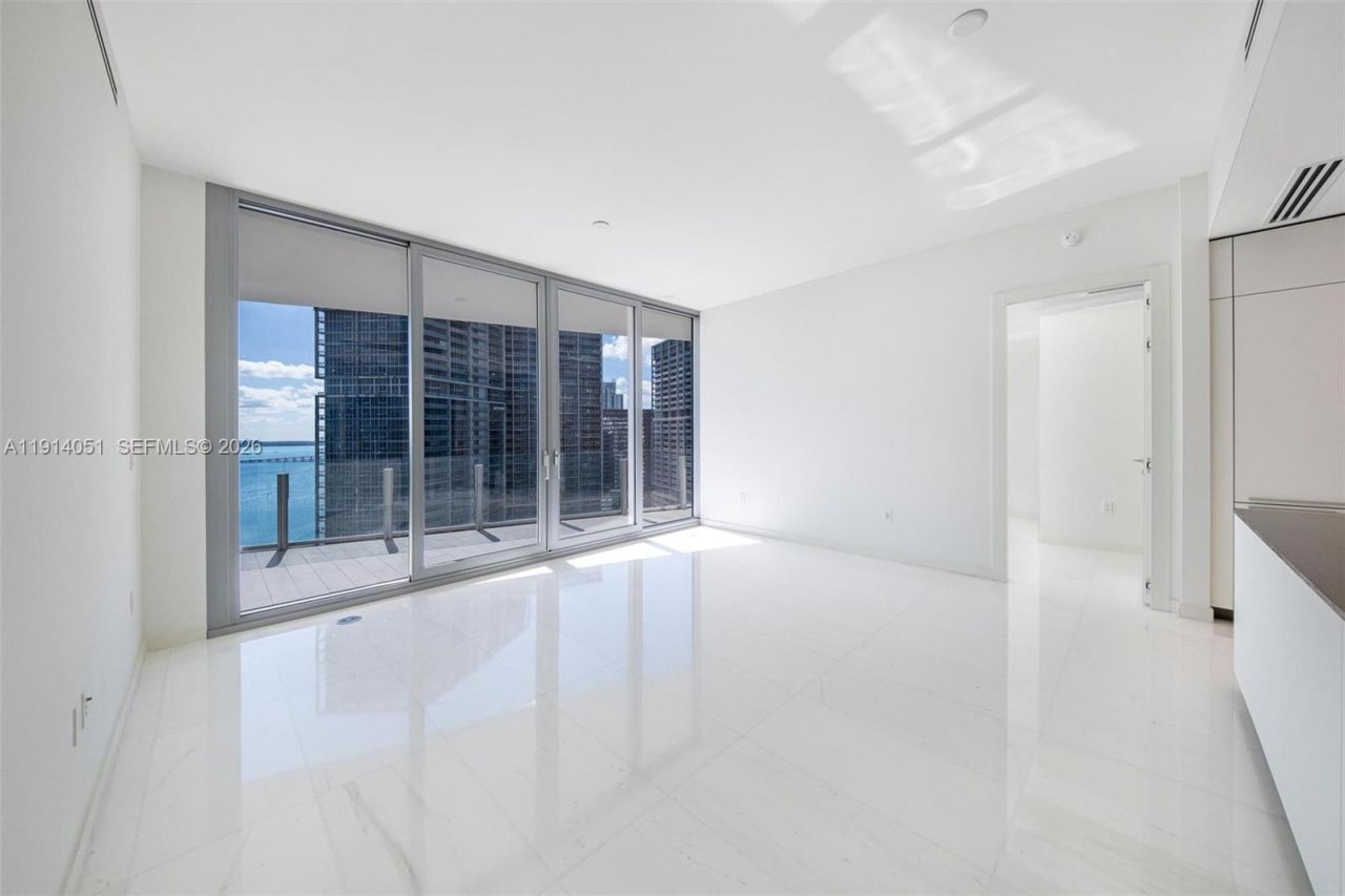 300 Biscayne Boulevard Way, Unit 3506W, Miami, FL 33131 Photo