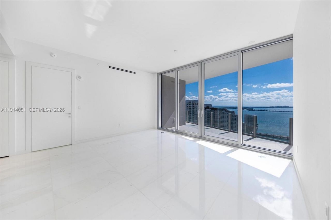 300 Biscayne Boulevard Way, Unit 3506W, Miami, FL 33131 Photo