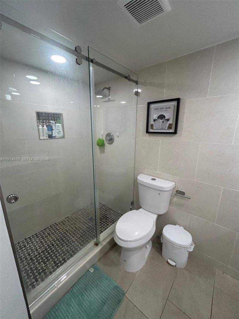 1750 NE 191st St, Unit 403-1, Miami, FL 33179 Photo