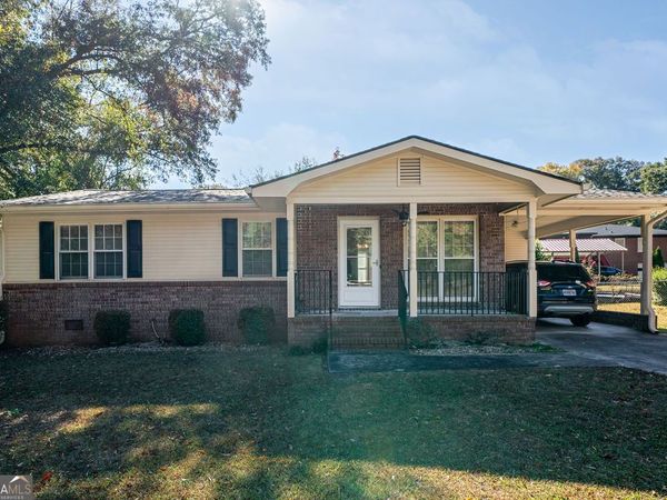 1538 Spring Valley Circle, Griffin, GA 30223