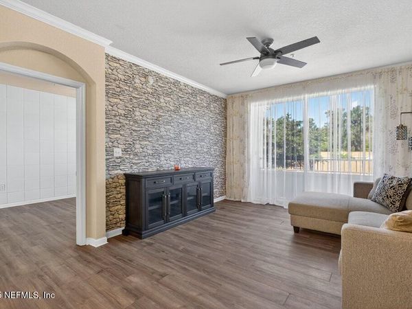 8539 GATE Parkway W, Unit 9325, Jacksonville, FL 32216