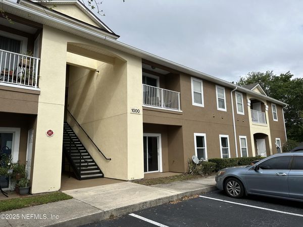 7920 MERRILL Road, Unit 810, Jacksonville, FL 32277