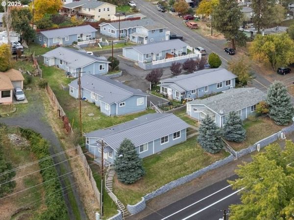 1106 EMERSON DR, Unit 1-17, The Dalles, OR 97058