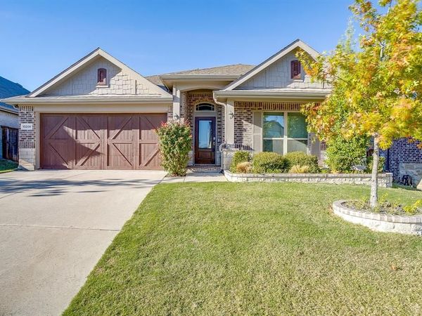 10208 Claire Creek Road, Fort Worth, TX 76126