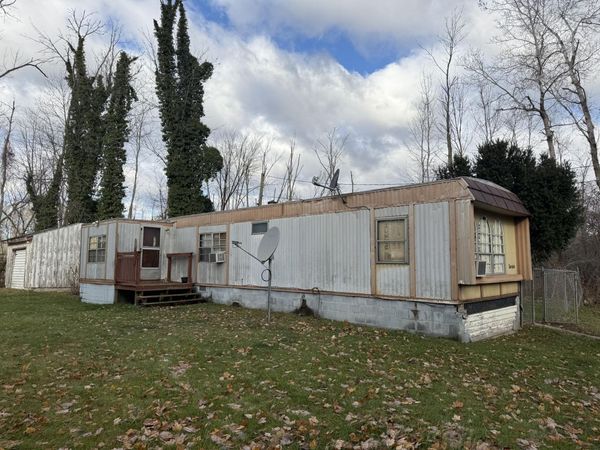 393 W Lever Road, Hart, MI 49420