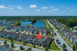 1695 Sparkleberry Lane photo 4