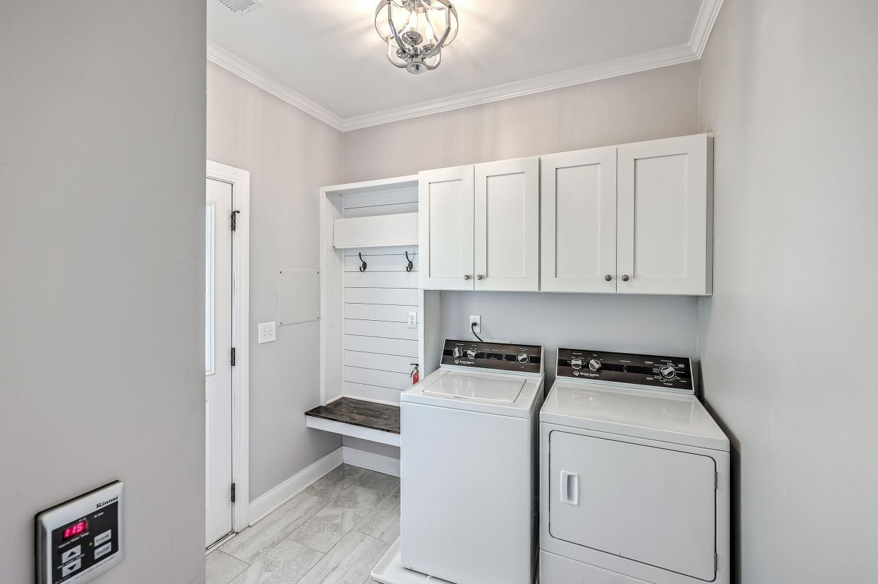 1695 Sparkleberry Lane Photo 24