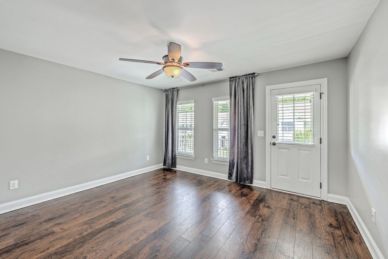 1695 Sparkleberry Lane Photo 40