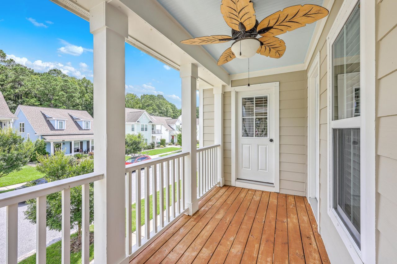 1695 Sparkleberry Lane Photo 42