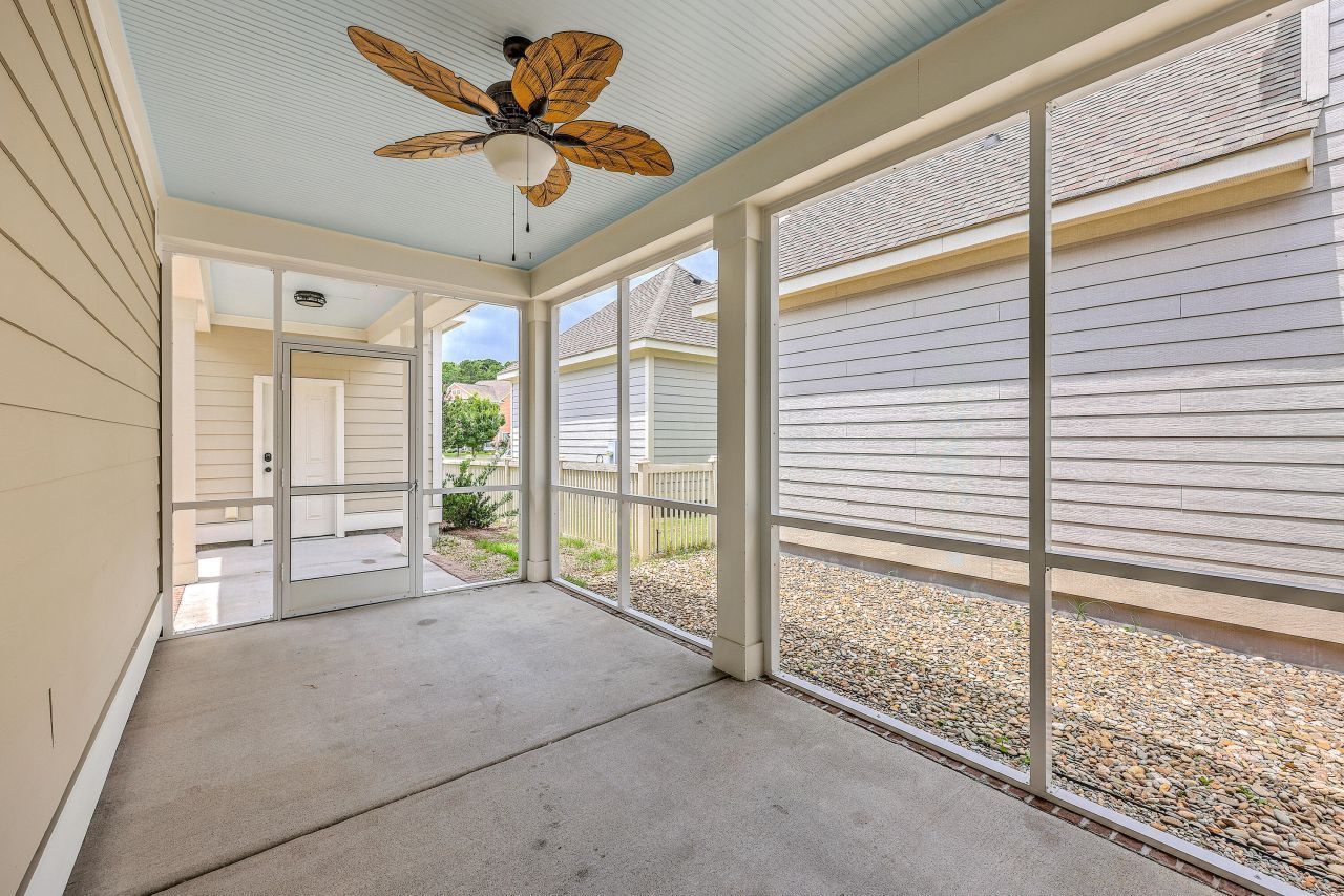 1695 Sparkleberry Lane Photo 45