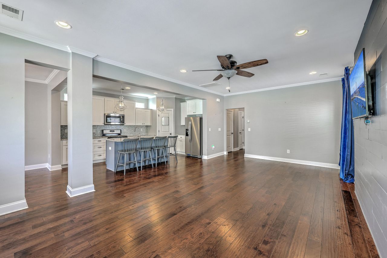 1695 Sparkleberry Lane Photo 8