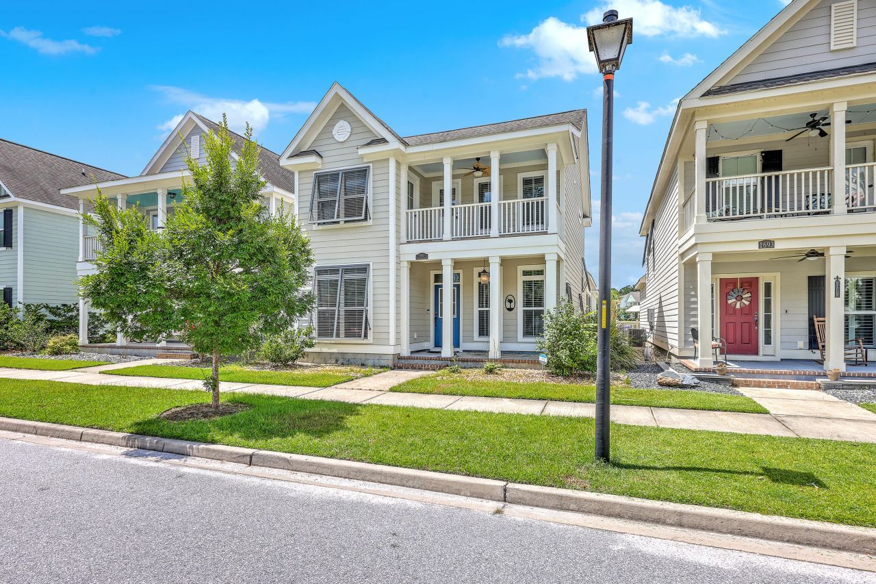 1695 Sparkleberry Lane Photo 86